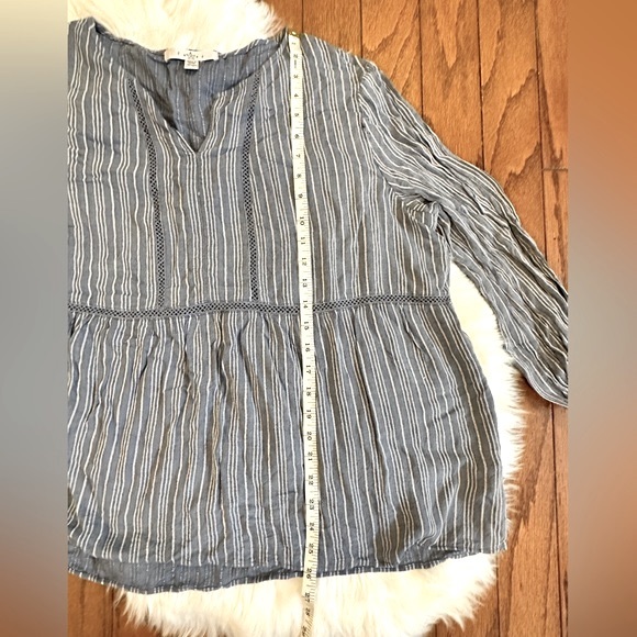 Chambray top with white stripes - Picture 3 of 6